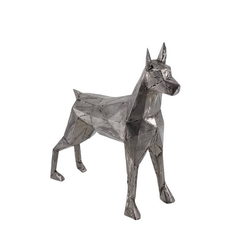 Escultura de perro en acero soldado